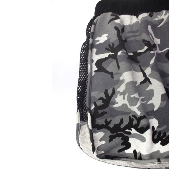 LF NWT Emma & Sam Camo Drawstring Mesh Mini Skirt - Picture 6 of 9